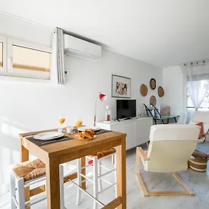 Apartment Charmant T2 Terrasse , A 5min A Pieds De La Gare Et Centre Ville, Clim, Avignon